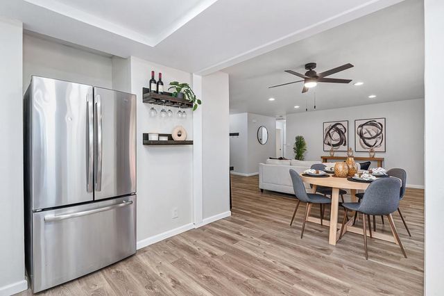 14069 Torrey Pines Dr, Auburn, CA 95602