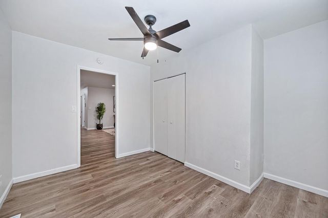 14069 Torrey Pines Dr, Auburn, CA 95602