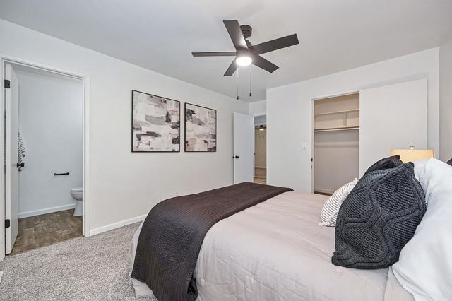 14069 Torrey Pines Dr, Auburn, CA 95602