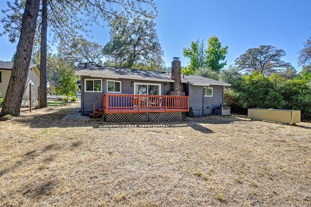 14069 Torrey Pines Dr, Auburn, CA 95602