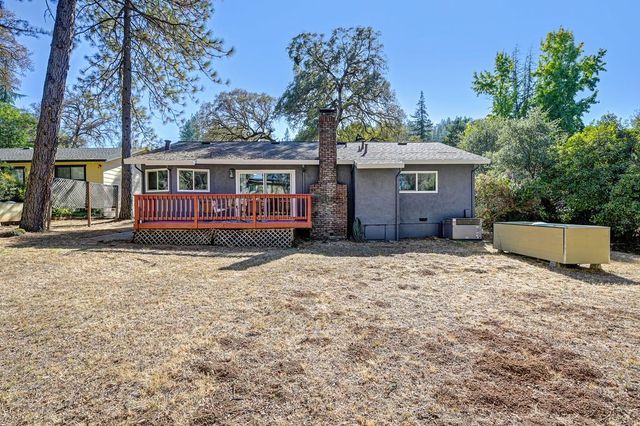 14069 Torrey Pines Dr, Auburn, CA 95602