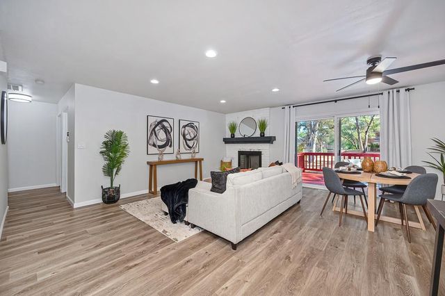 14069 Torrey Pines Dr, Auburn, CA 95602