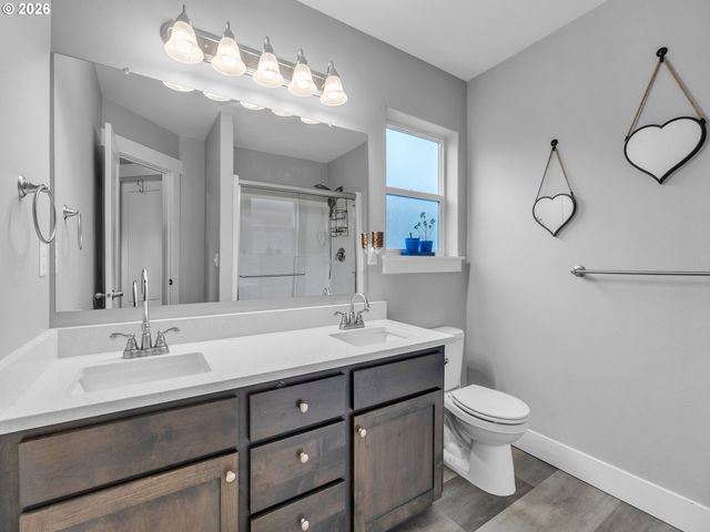 5739 ERIN VALLEY Ave Se, Salem, OR 97306