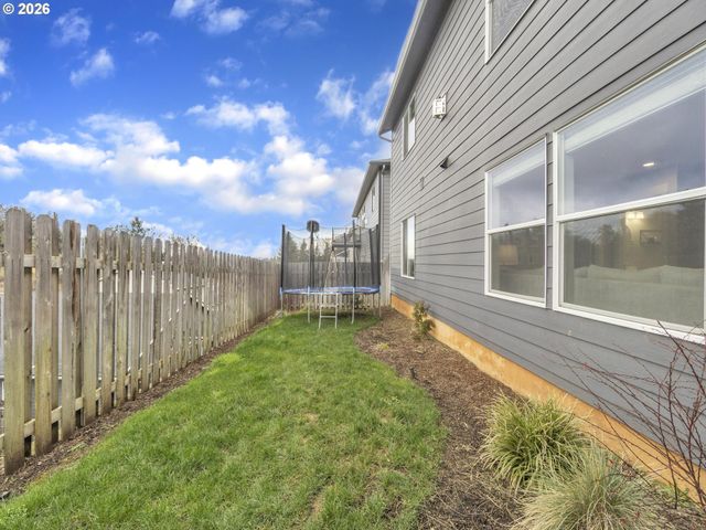 5739 ERIN VALLEY Ave Se, Salem, OR 97306