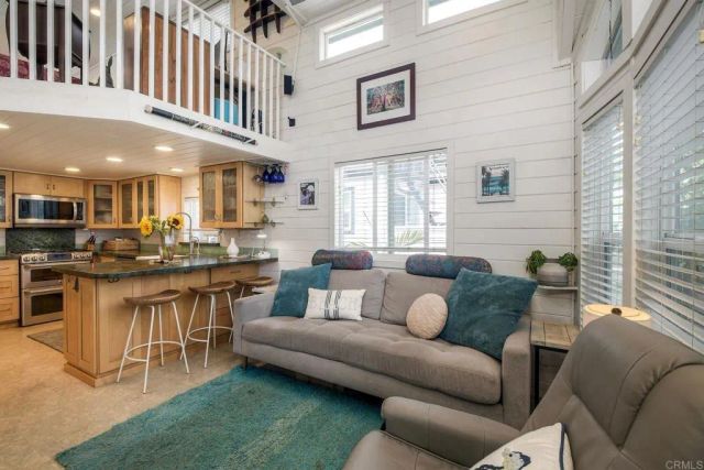 123 Jasper 33, Encinitas, CA 92024