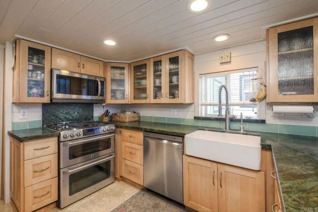 123 Jasper 33, Encinitas, CA 92024