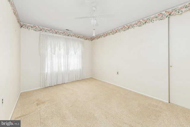 39 KNOLLWOOD, Deptford, NJ 08096
