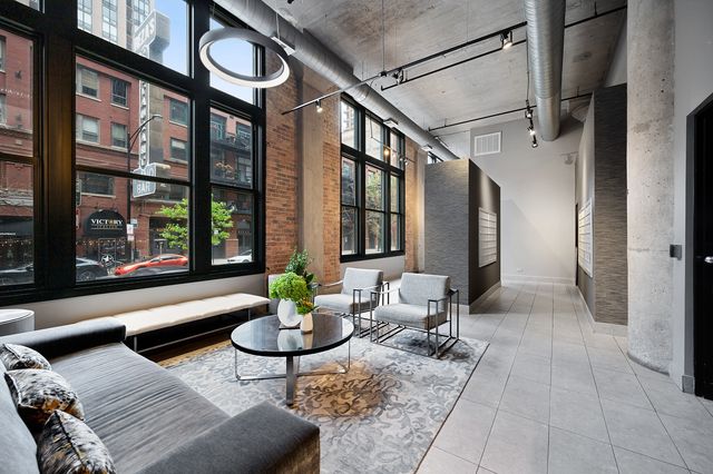 411 W ONTARIO Street 606, Chicago, IL 60654