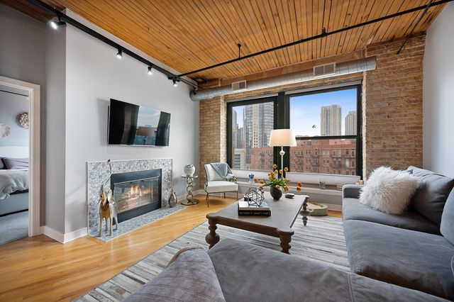411 W ONTARIO Street 606, Chicago, IL 60654
