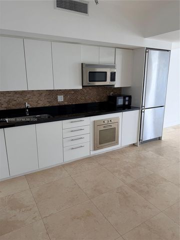 92 SW 3rd St 3909, Miami, FL 33130