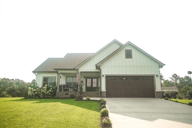10112 Tommys Lane, Soddy Daisy, TN 37379