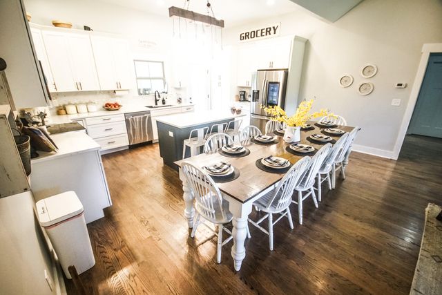 10112 Tommys Lane, Soddy Daisy, TN 37379