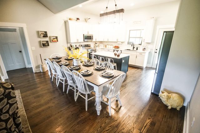 10112 Tommys Lane, Soddy Daisy, TN 37379