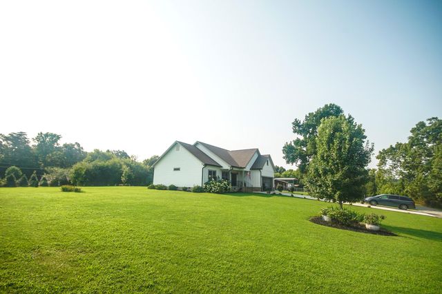 10112 Tommys Lane, Soddy Daisy, TN 37379