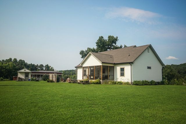 10112 Tommys Lane, Soddy Daisy, TN 37379