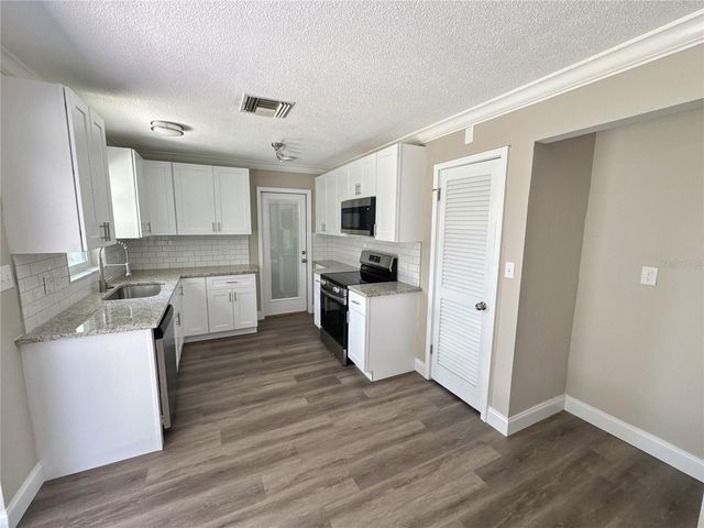 322 READING STREET NW, Port Charlotte, FL 33952