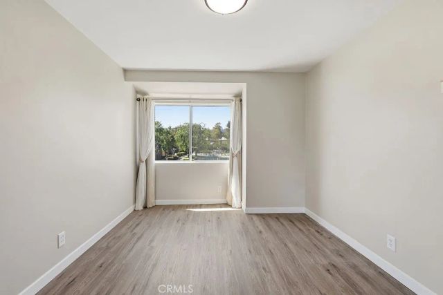 24430 W Nicklaus Drive L2, Valencia, CA 91355