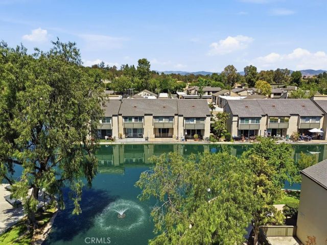 24430 W Nicklaus Drive L2, Valencia, CA 91355