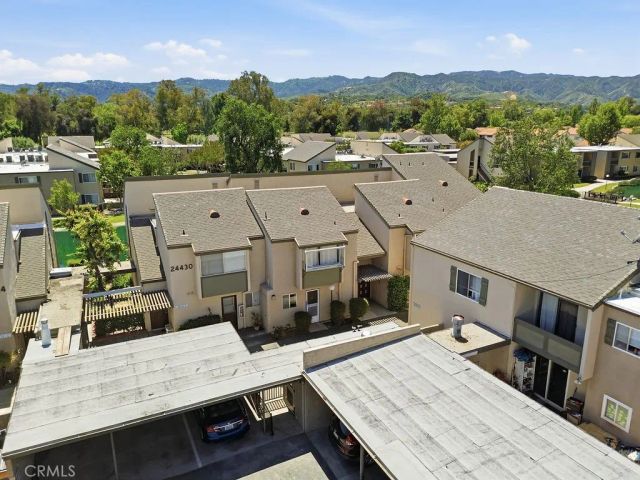 24430 W Nicklaus Drive L2, Valencia, CA 91355