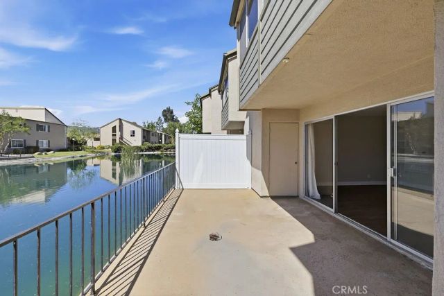 24430 W Nicklaus Drive L2, Valencia, CA 91355