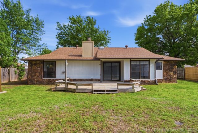 2837 W 113th Street, Jenks, OK 74037