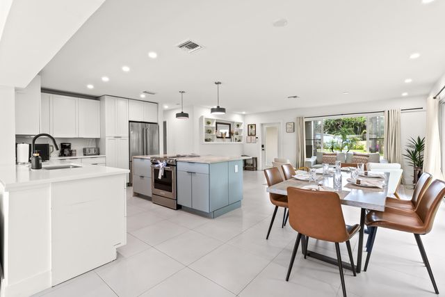 2417 NE 19th Avenue, Wilton Manors, FL 33305