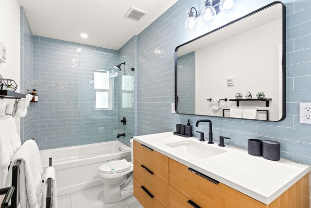 2417 NE 19th Avenue, Wilton Manors, FL 33305