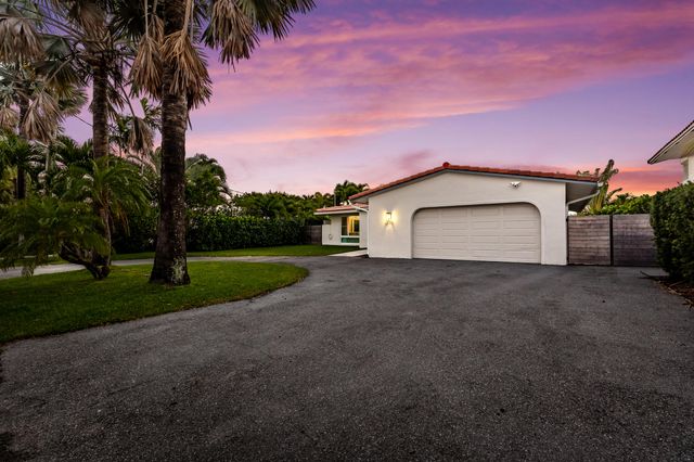 2417 NE 19th Avenue, Wilton Manors, FL 33305