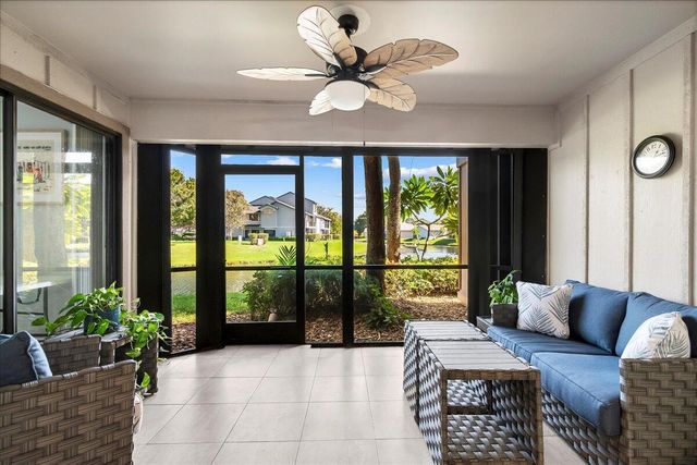 400 Crosswinds Drive B1, Greenacres, FL 33413