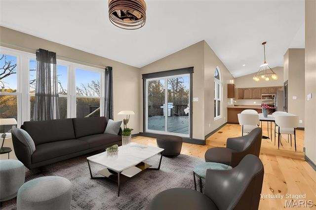 2516 Ridgeview Drive, High Ridge, MO 63049