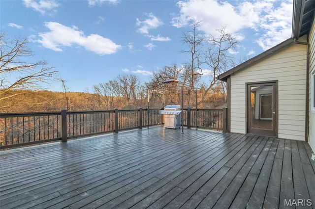 2516 Ridgeview Drive, High Ridge, MO 63049