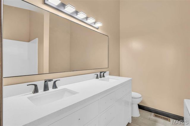 2516 Ridgeview Drive, High Ridge, MO 63049