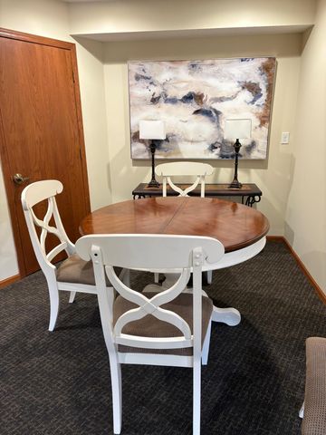 10113 W 34th Street 111, Minnetonka, MN 55305