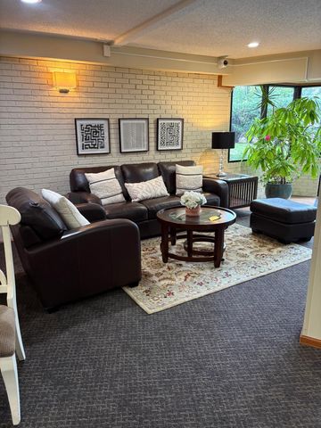 10113 W 34th Street 111, Minnetonka, MN 55305