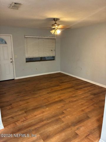 440 ROBERTS Street, Green Cove Springs, FL 32043