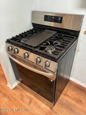 440 ROBERTS Street, Green Cove Springs, FL 32043