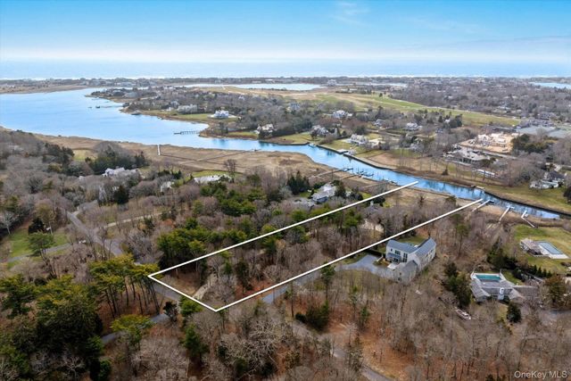7 Penniman Point Road, Quogue, NY 11959