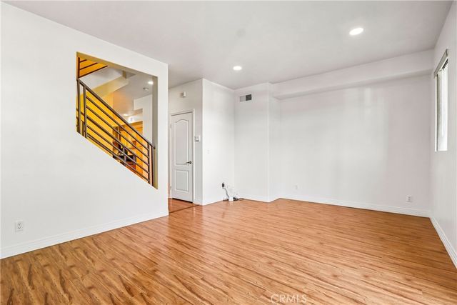 11622 Oxnard Street, North Hollywood, CA 91606
