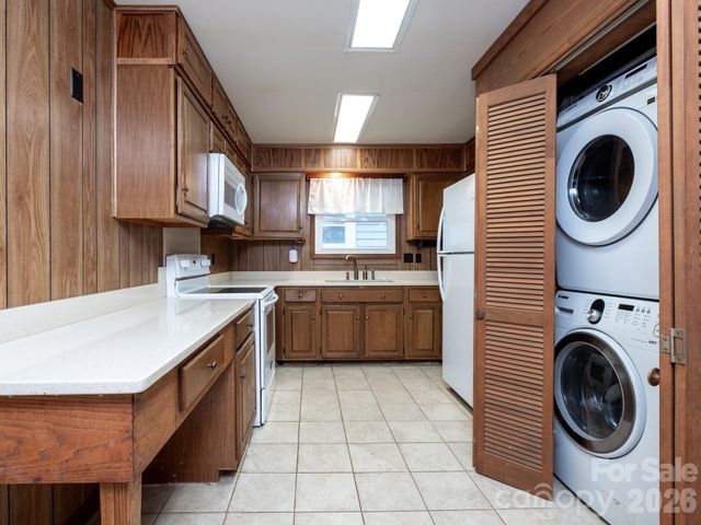766 Skyland Drive 11 & 18, Pisgah Forest, NC 28768