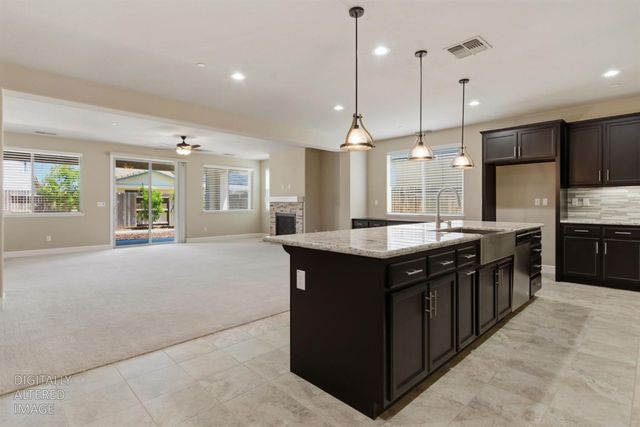 1632 Banister Ln, Manteca, CA 95337