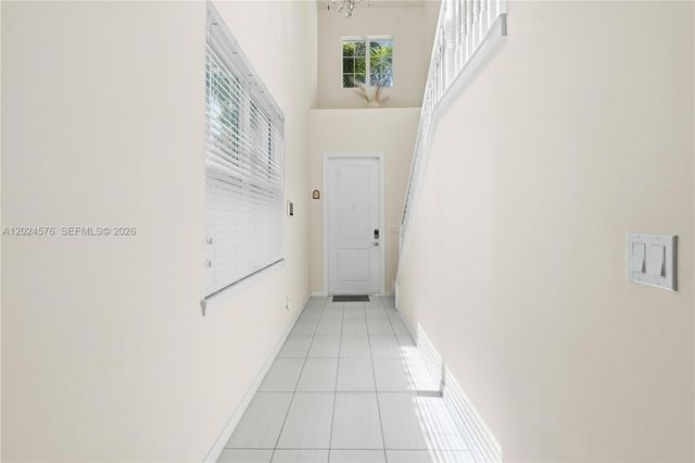 4325 Large Leaf Ln, Hollywood, FL 33021