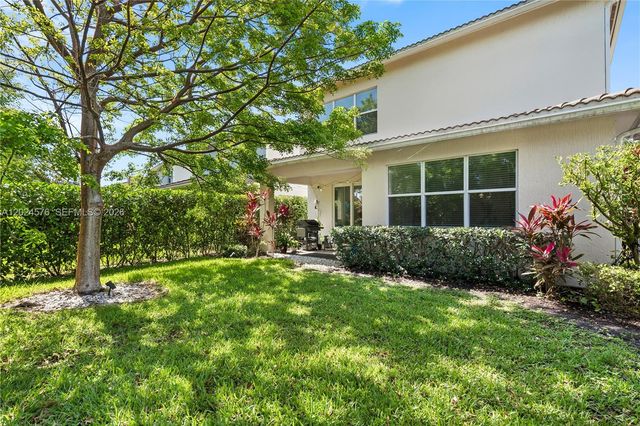 4325 Large Leaf Ln, Hollywood, FL 33021