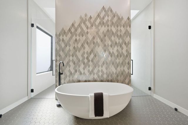 90 Crescent Drive, Palo Alto, CA 94301