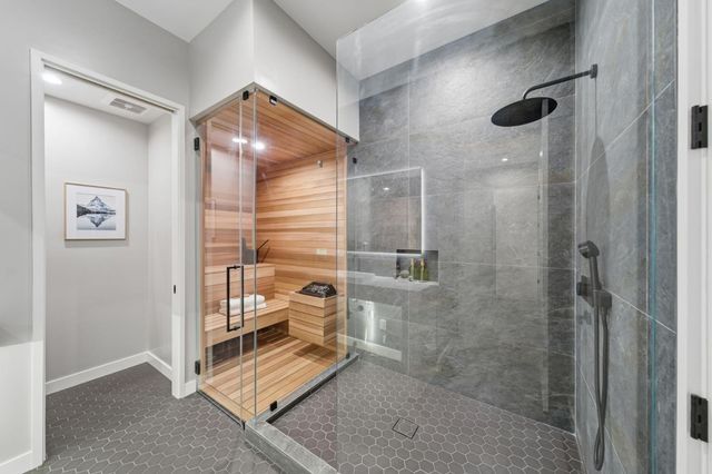 90 Crescent Drive, Palo Alto, CA 94301