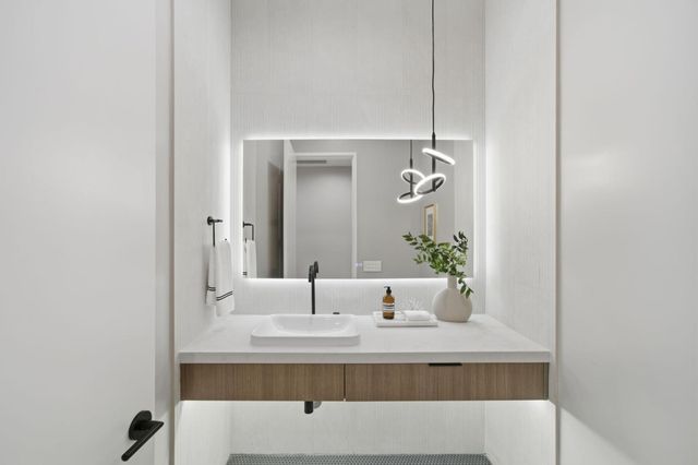 90 Crescent Drive, Palo Alto, CA 94301