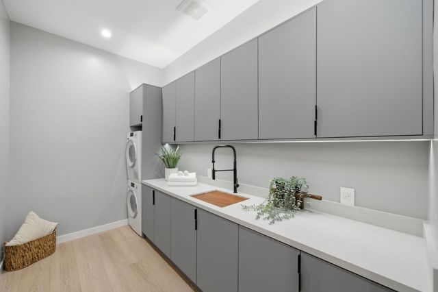 90 Crescent Drive, Palo Alto, CA 94301