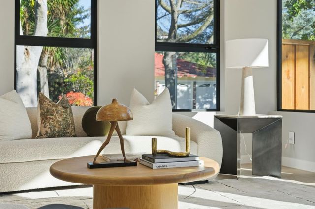 90 Crescent Drive, Palo Alto, CA 94301