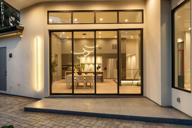 90 Crescent Drive, Palo Alto, CA 94301