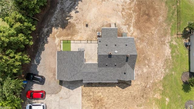 605 Piney Grove Road, Kernersville, NC 27284