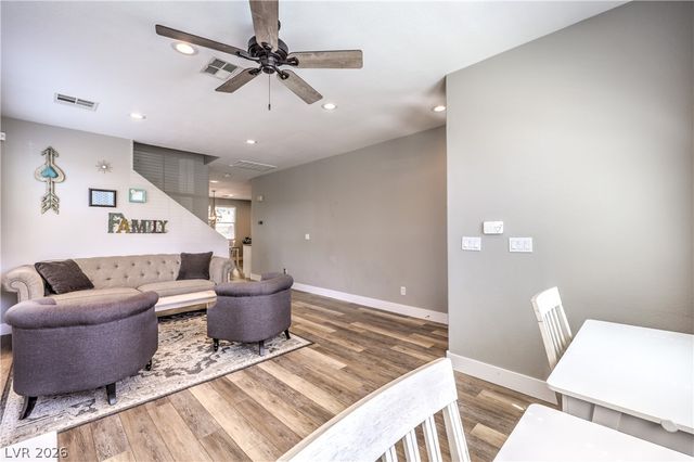 5016 Lone Wolf Avenue, Las Vegas, NV 89131